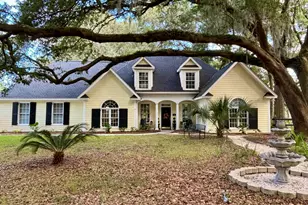 28 Barnwell Dr, Beaufort, SC 29907 - Photo 1