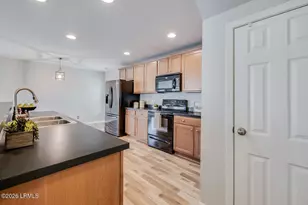 2 Fairgreen St, Savannah, GA 31407 - Photo 28