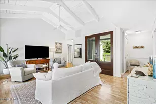 226 S Sea Pines Dr, Hilton Head Island, SC 29928 - Photo 6