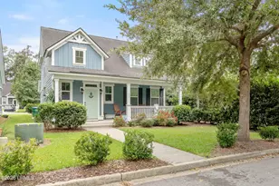 327 Cockle Ln, Beaufort, SC 29906 - Photo 2