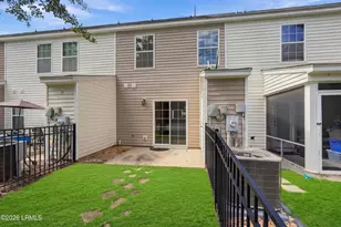 114 Slater St, Bluffton, SC 29909 - Photo 2