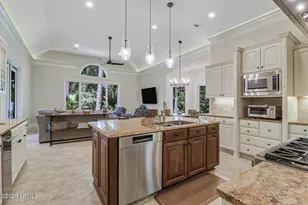 6 Ravenwood Rd, Hilton Head Island, SC 29928 - Photo 28
