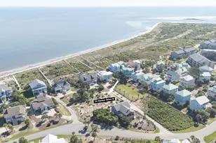 32 Harbor Dr N, Harbor Island, SC 29920 - Photo 1