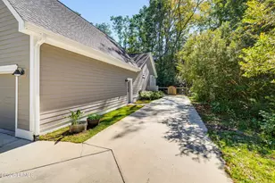 111 Marsh Dr, Beaufort, SC 29907 - Photo 46