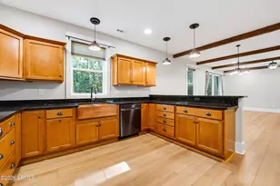 111 Marsh Dr, Beaufort, SC 29907 - Photo 12