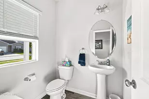 29 Chestnut St, Beaufort, SC 29906 - Photo 6