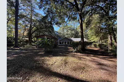 54 Wade Hampton Drive, Beaufort, SC 29907 - Photo 4