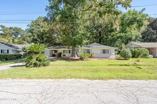 802 Jane Way, Beaufort, SC 29902 - Photo 2