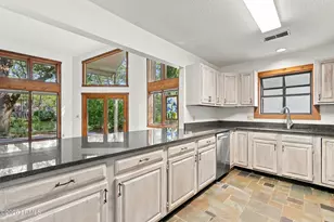 20 Toppin Dr, Hilton Head Island, SC 29926 - Photo 18
