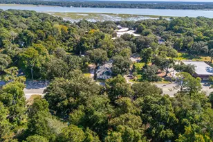 1254 Ribaut Rd, Beaufort, SC 29902 - Photo 32