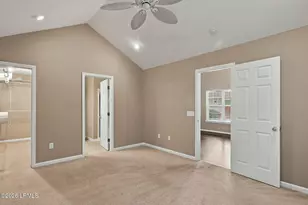 327 Cross Rd, Bluffton, SC 29910 - Photo 12