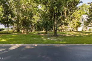 245 De La Gaye Point, Beaufort, SC 29902 - Photo 1