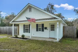 910 Hamar St, Beaufort, SC 29902 - Photo 1