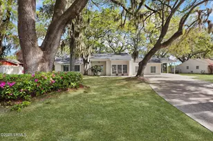 398 Broad River Dr, Beaufort, SC 29906 - Photo 1