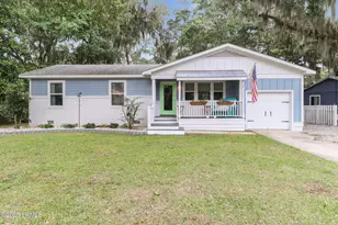 1617 Paris Ave W, Port Royal, SC 29935 - Photo 1