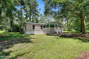 62 Laurel St E, Beaufort, SC 29906 - Photo 1