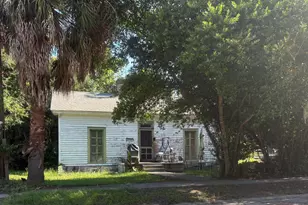 1909 Duke St, Beaufort, SC 29902 - Photo 1
