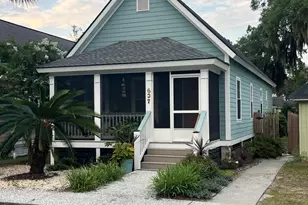 637 16th St, Port Royal, SC 29935 - Photo 1