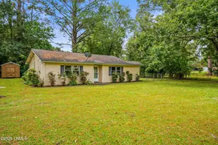 2406 Mossy Oaks Rd, Beaufort, SC 29902 - Photo 1