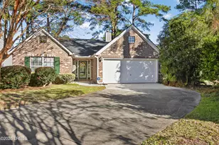29 Hawthorne Ct, Bluffton, SC 29910 - Photo 1