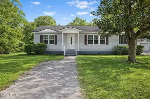 1501 Hogarth St, Beaufort, SC 29902 - Photo 1