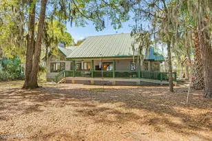50 Long Point Dr, Beaufort, SC 29907 - Photo 1