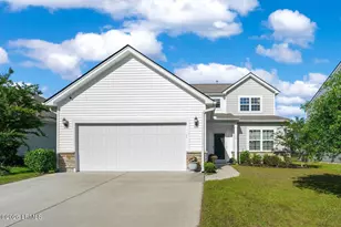 15 Kiawah Dr, Port Royal, SC 29906 - Photo 1