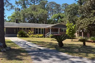 2602 S Royal Oaks Dr, Beaufort, SC 29902 - Photo 1