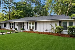 94 Thomas Sumter St, Beaufort, SC 29907 - Photo 1