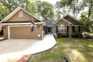 35 Marsh Dr, Beaufort, SC 29907 - Photo 1