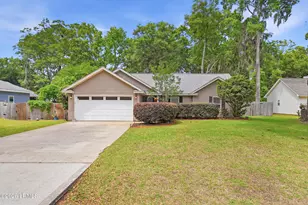 16 Sherwood Ln, Beaufort, SC 29907 - Photo 1