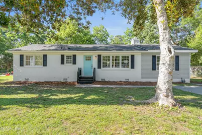 2315 Southside Boulevard, Beaufort, SC 29902 - Photo 1