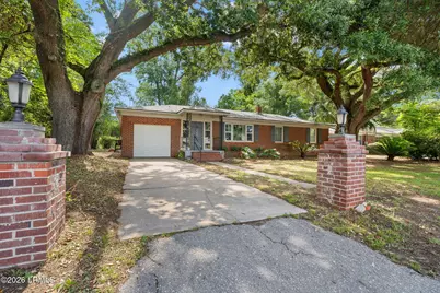 1703 Palmetto Drive, Beaufort, SC 29902 - Photo 1