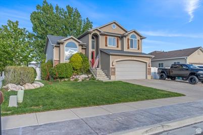 4115 S 2725 W, Roy, UT 84067 - Photo 1