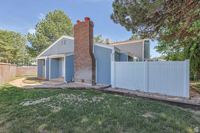 712 S 1600 E #A-1, Clearfield, UT 84015 - Photo 1