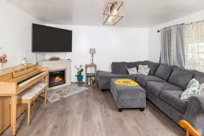 1335 S 1250 W, Syracuse, UT 84075 - Photo 1