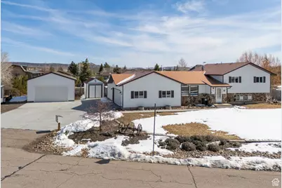 214 Broken Circle Dr, Evanston, WY 82930 - Photo 1