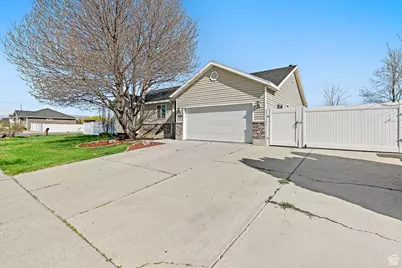 1084 W 300 S, Lehi, UT 84043 - Photo 1