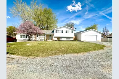 225 S 1400 W, Vernal, UT 84078 - Photo 1