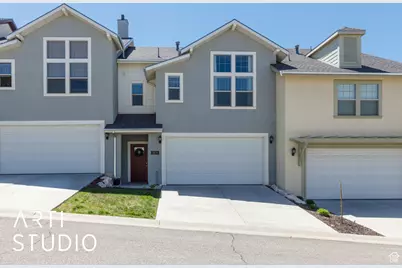 1464 E Primrose Ln, Layton, UT 84040 - Photo 1