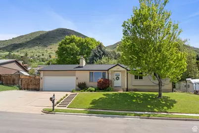 1338 N 200 E, Centerville, UT 84014 - Photo 1