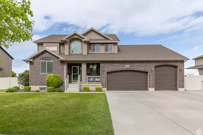 2431 N 2100 W, Clinton, UT 84015 - Photo 1