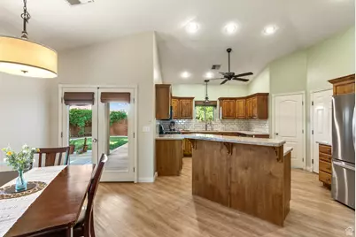 114 E Canterwood Dr, Washington, UT 84780 - Photo 1