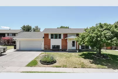 623 W 1635 N, Clinton, UT 84015 - Photo 1