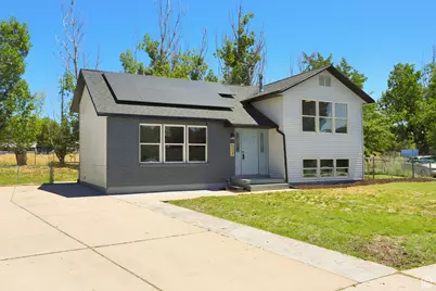 522 W 1060 N, Clinton, UT 84015 - Photo 1