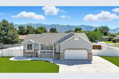 68 N 935 W, Layton, UT 84041 - Photo 1