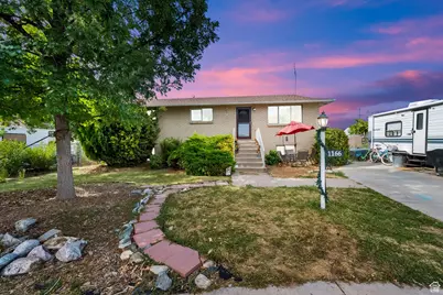 1166 W Dallas St, Syracuse, UT 84075 - Photo 1