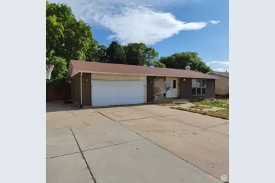 173 W 5200 S, Washington Terrace, UT 84405 - Photo 1