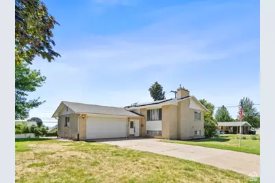 1093 N Bedford Dr, Kaysville, UT 84037 - Photo 1