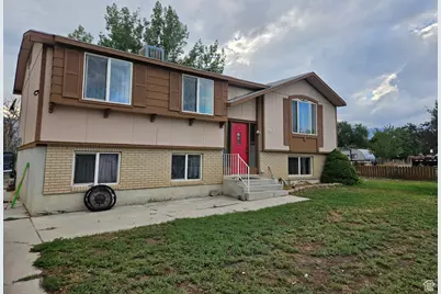 535 N Canyon View Dr, Orangeville, UT 84537 - Photo 1